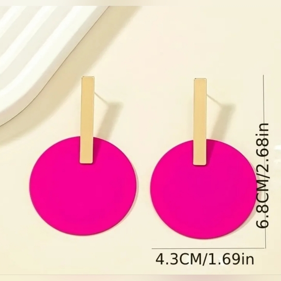 Hot Pink Round Dangle Earrings Retro 80s 90sโ Style 2/$15โ 3/$20 4/$25 - Picture 2 of 2